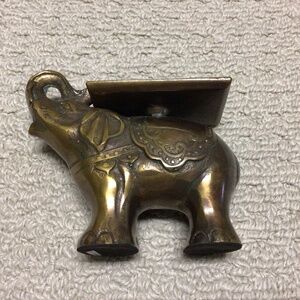 Brass Elephant Business Card Holder. New. Made in Korea